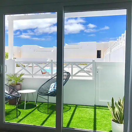 Flower Pool Apartmán